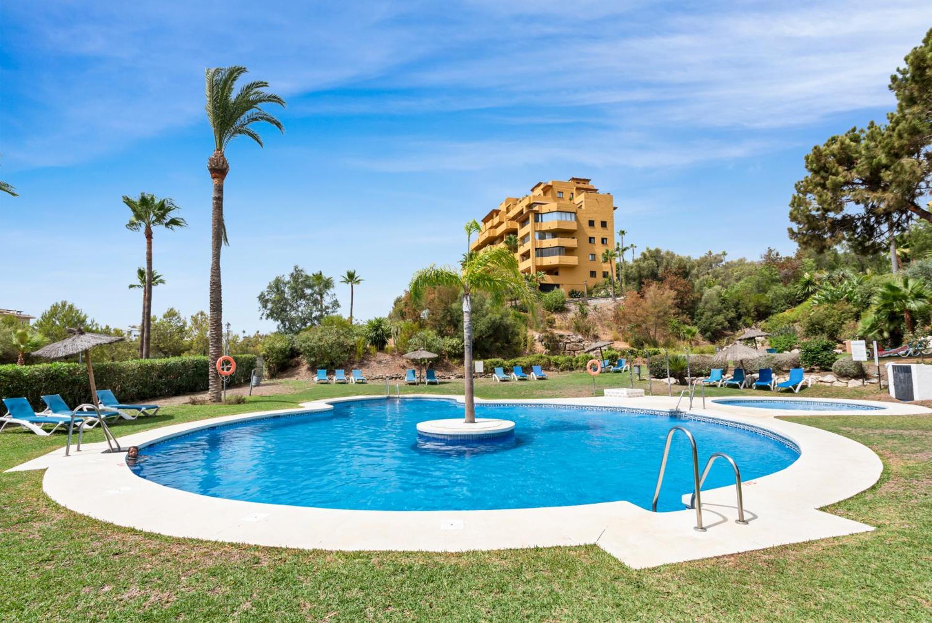 Sky And Sea Estepona Penthouse Eksteriør bilde