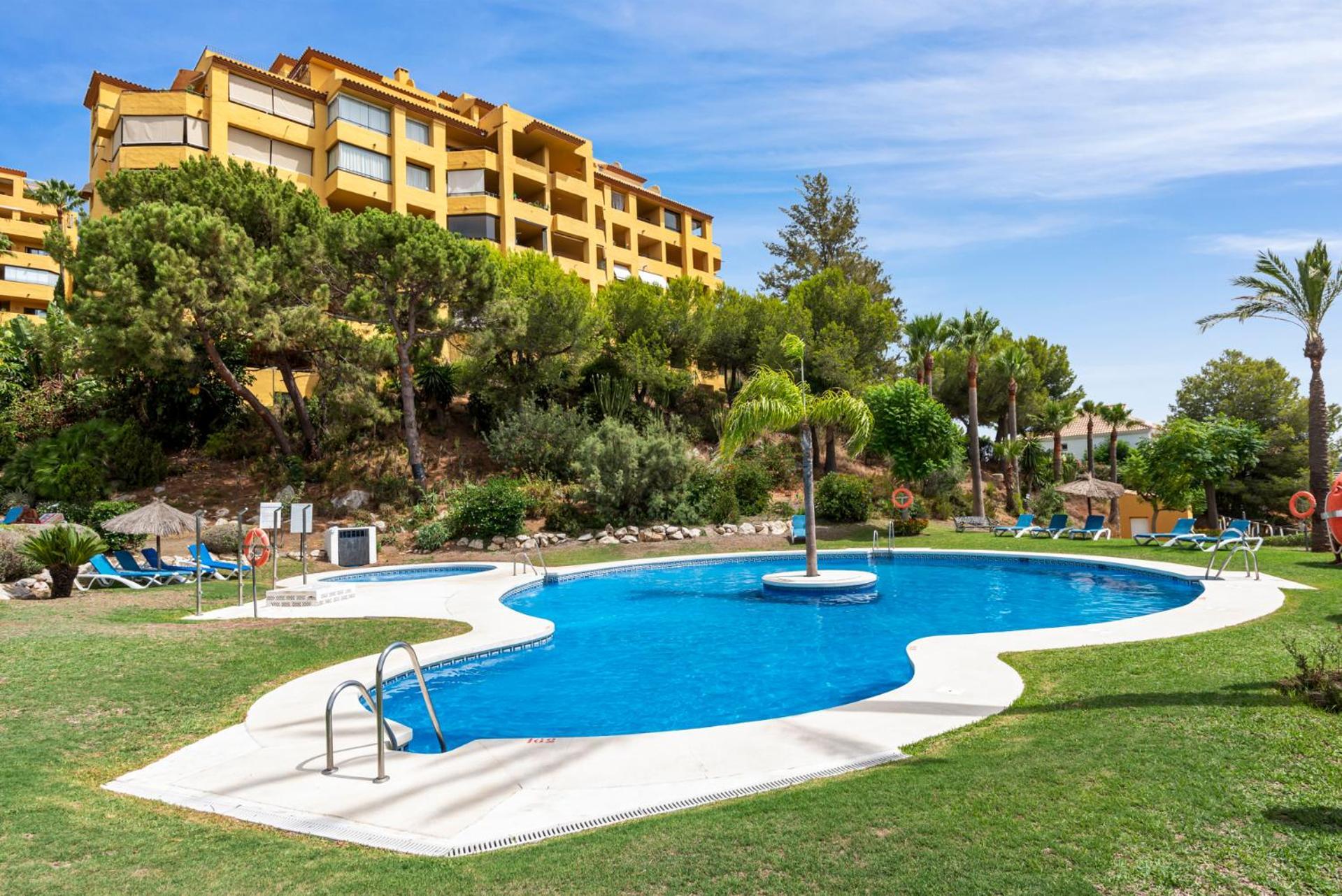Sky And Sea Estepona Penthouse Eksteriør bilde